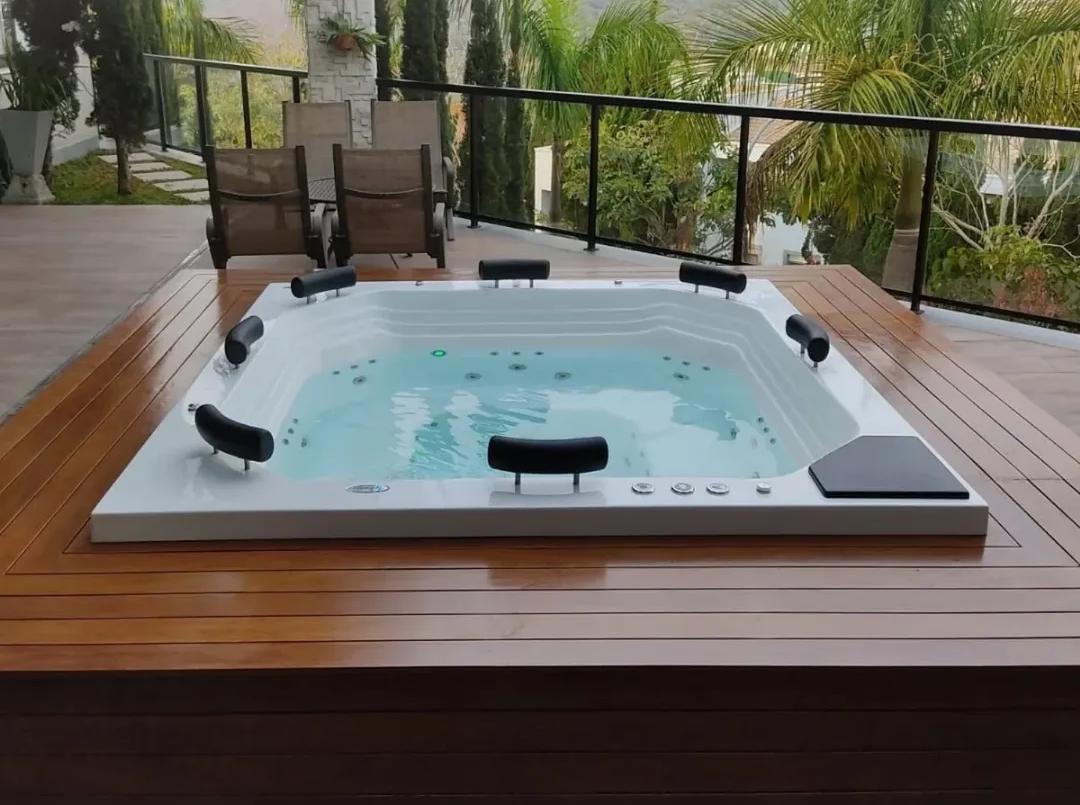 Spa Família 6 Pessoas com Apoios - banheira de hidromassagem e spa de luxo